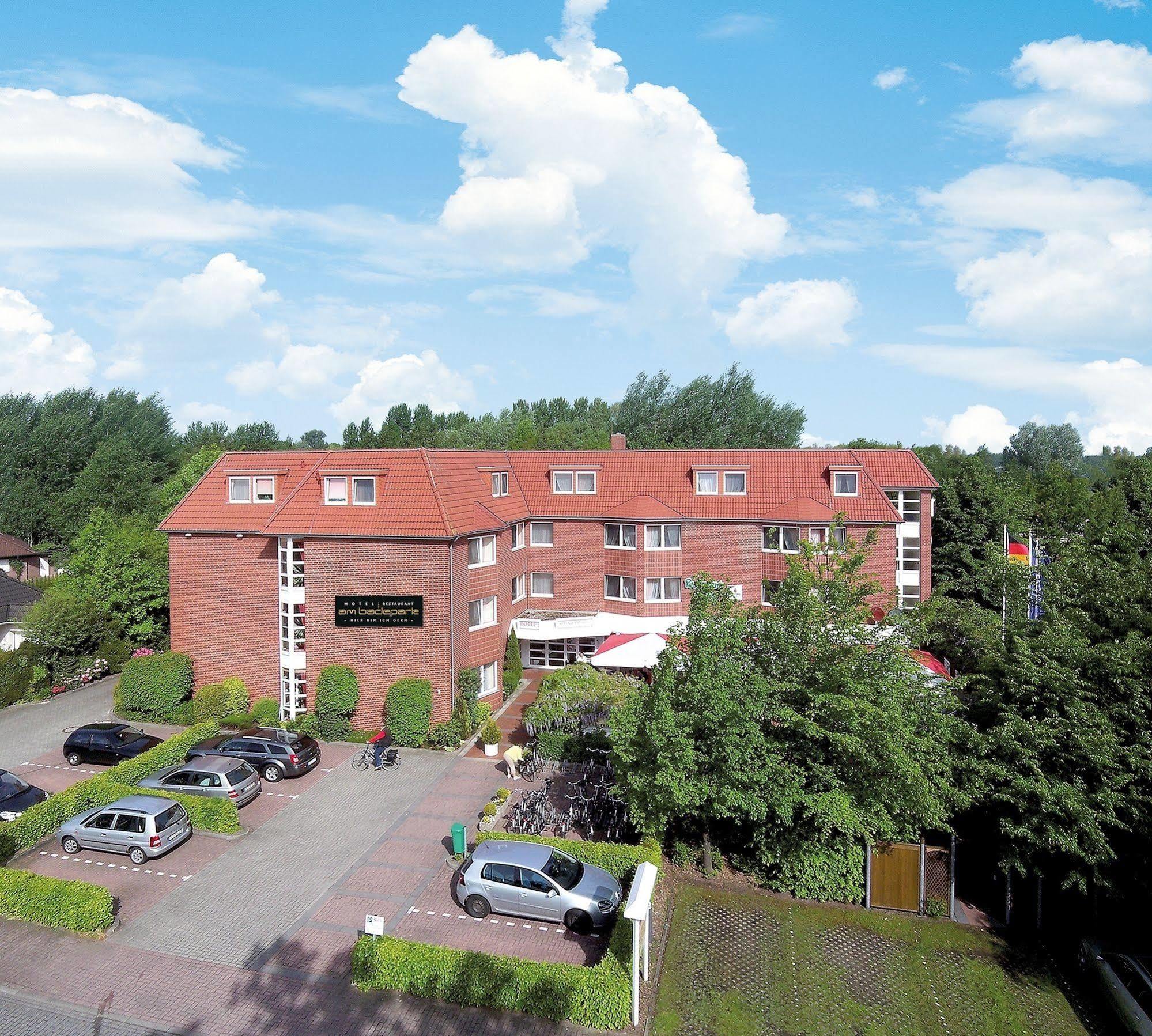Hotel Am Badepark Bad Zwischenahn Exterior foto